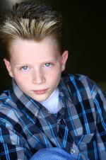 Хантер Джеймс Маккивер: 593x890 / 117 Кб