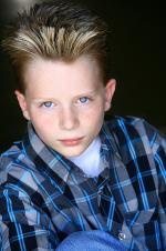 Хантер Джеймс Маккивер: 593x890 / 127 Кб