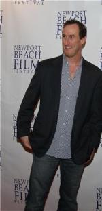 Dennis Mattai: 234x480 / 22 Кб