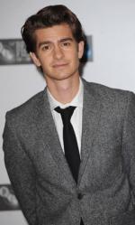 Эндрю Гарфилд: 241x400 / 22 Кб