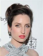 Зои Листер Джонс: 262x340 / 21 Кб