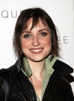 Зои Листер Джонс: 294x400 / 25 Кб