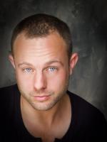 Себастьян Стрит: 480x640 / 35 Кб