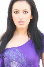 Деванни Пинн: 700x1050 / 124 Кб