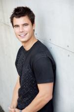 Райан Сипек: 1361x2048 / 287 Кб