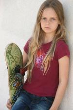 Brighid Fleming: 590x885 / 98 Кб