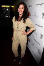 Оливия Тирлби: 266x400 / 20 Кб