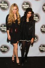 Райли Кио: 267x400 / 29 Кб