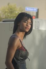 Суфе Брэдшоу: 1371x2048 / 201 Кб