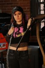 Сара Никлин: 390x590 / 45 Кб