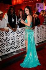 Селина Ло: 396x594 / 61 Кб