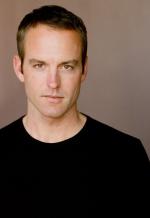 Gunner Wright: 1124x1633 / 311 Кб