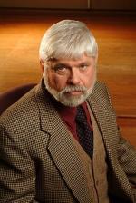 Логан Фрай: 335x500 / 49 Кб