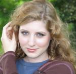 Katrina Baker: 2113x2048 / 827 Кб