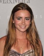 Лили Коллинз: 313x400 / 26 Кб