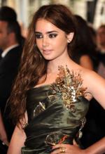 Лили Коллинз: 275x400 / 27 Кб