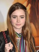 Лили Коллинз: 299x400 / 28 Кб