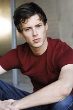 Кайл Лезерберри: 1360x2048 / 322 Кб