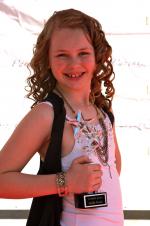 Gabby Brooks: 1365x2048 / 318 Кб