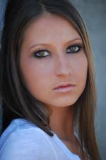 Kayla Laws: 1371x2048 / 321 Кб