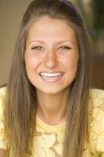 Kayla Laws: 266x400 / 25 Кб