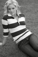 Nikola Clark: 1365x2048 / 465 Кб