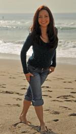 Kim Donovan: 1162x2048 / 350 Кб