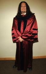 Пенн Жиллетт: 250x400 / 18 Кб