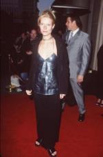 Гвинет Пэлтроу: 262x400 / 16 Кб