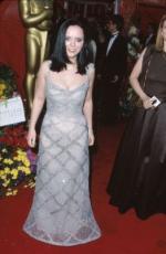 Кристина Риччи: 262x400 / 21 Кб