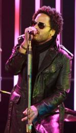 Ленни Кравиц: 229x400 / 24 Кб