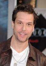 Дейн Кук: 281x400 / 21 Кб