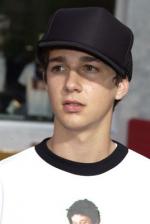 Шайа ЛаБаф: 268x400 / 15 Кб