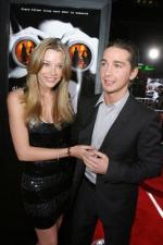 Шайа ЛаБаф: 267x400 / 25 Кб