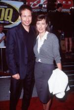 Дэвид Духовны: 271x400 / 22 Кб