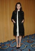 Энн Хэтэуэй: 277x400 / 27 Кб