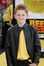 Зейн Хьюетт: 400x600 / 38 Кб