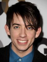 Кевин МакХэйл: 303x400 / 22 Кб