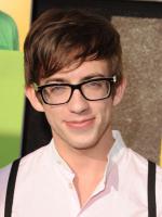 Кевин МакХэйл: 301x400 / 23 Кб