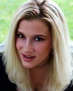 Хейли Дерриберри: 576x720 / 65 Кб