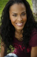 Laila Odom: 1365x2048 / 302 Кб