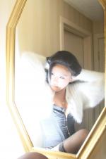 Jennivere Song Lee: 1365x2048 / 252 Кб