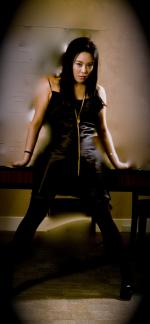 Jennivere Song Lee: 950x2048 / 191 Кб