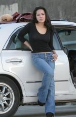 Noelle Tremblay: 600x923 / 83 Кб