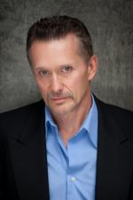 David Poland: 1365x2048 / 227 Кб