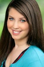 Stephanie E. King: 480x720 / 68 Кб