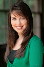 Stephanie E. King: 1365x2048 / 401 Кб