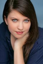 Stephanie E. King: 1365x2048 / 267 Кб