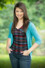 Stephanie E. King: 1365x2048 / 296 Кб