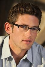 Кларк Фриман: 480x720 / 76 Кб